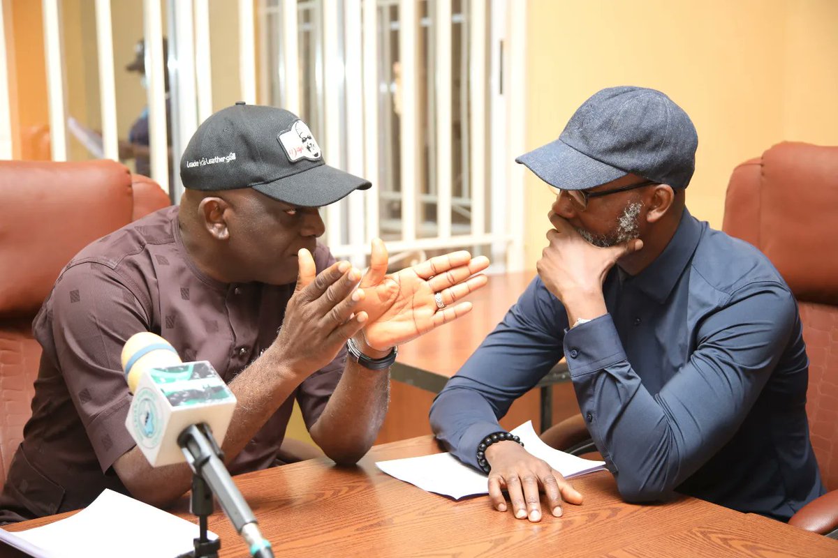 NgShippers's tweet photo. Barr. Pius Akutah, ES/CEO, NSC inspects Funtua Inland Dry Port, urging citizens to take charge! Local commitment is key to safeguarding national assets. ๐ณ๐ฌ #InfrastructureOwnership #EconomicDevelopment" https://t.co/Vcqd5rby9x