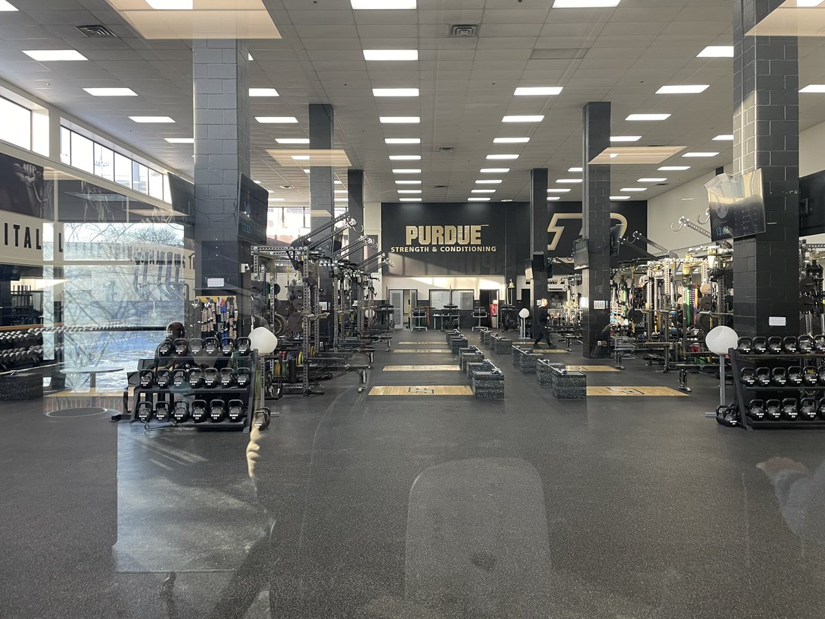 Thank you <a href="/PurdueSoftball/">Purdue Softball</a> for putting on an awesome softball camp! What an incredible facility, and such welcoming and talented coaches and players. 
Go Boilermakers 💪🏻🥎🖤💛