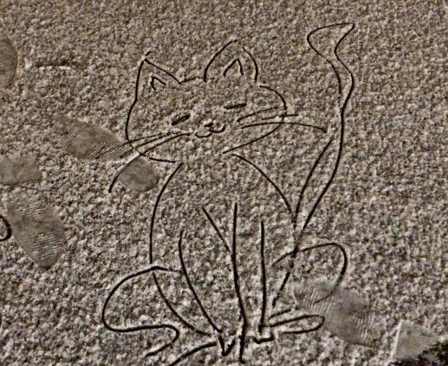 oboersmo's tweet photo. #streetart #sneeuw ##beilen https://t.co/Y3XX6PD0O6