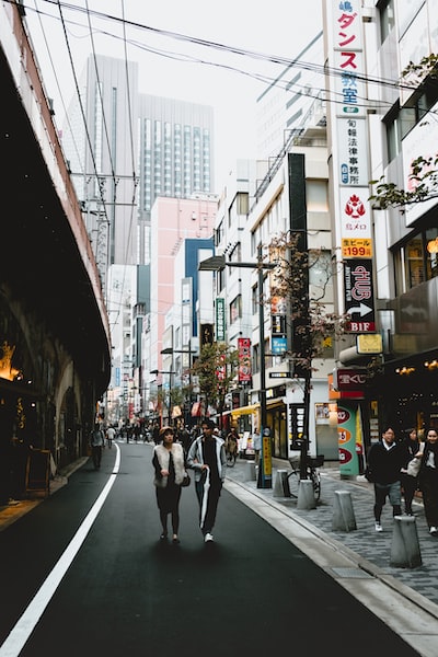 LYBObiz's tweet photo. Nat Weerawong ©️| Unsplash |  #photography #streetphotography #people #petshelter #miabag #brassinstruments #weddingph https://t.co/T4xNOR6q0t