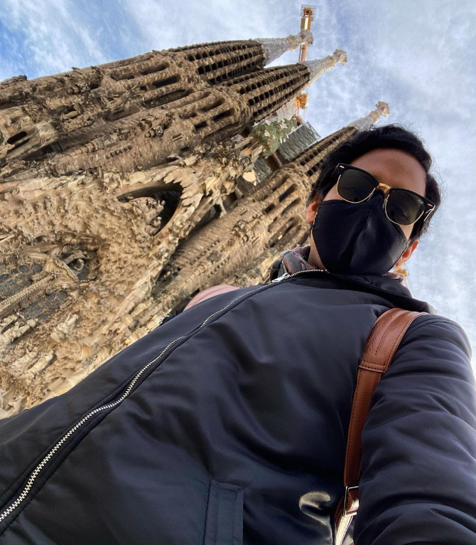 DemetriodavidR1's tweet photo. Es una alegría poder estar aquí en la Basílica Sagrada familia España 😊 https://t.co/DrjkMk5ySC