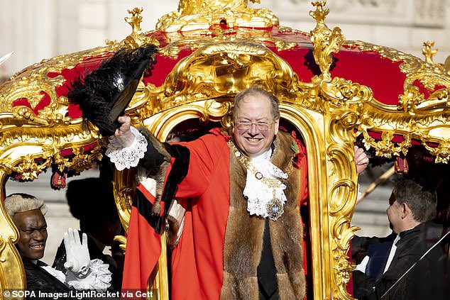 TheNorskaPaul's tweet photo. The Lord Mayor of London - Professor #MichaelMainelli - founded Z/Yen, a consultancy sponsored by China Development Institute chaired by Ye Xiaowen.
He’s a hardline Communist apparatchik who for more than a decade oversaw Beijing's crackdown on followers of Tibet's exiled Dalai Lama.
Mainelli recently called for a wave of Chinese nationals to be recruited into the City of London's ancient guilds, which is somewhat concerning.🫤