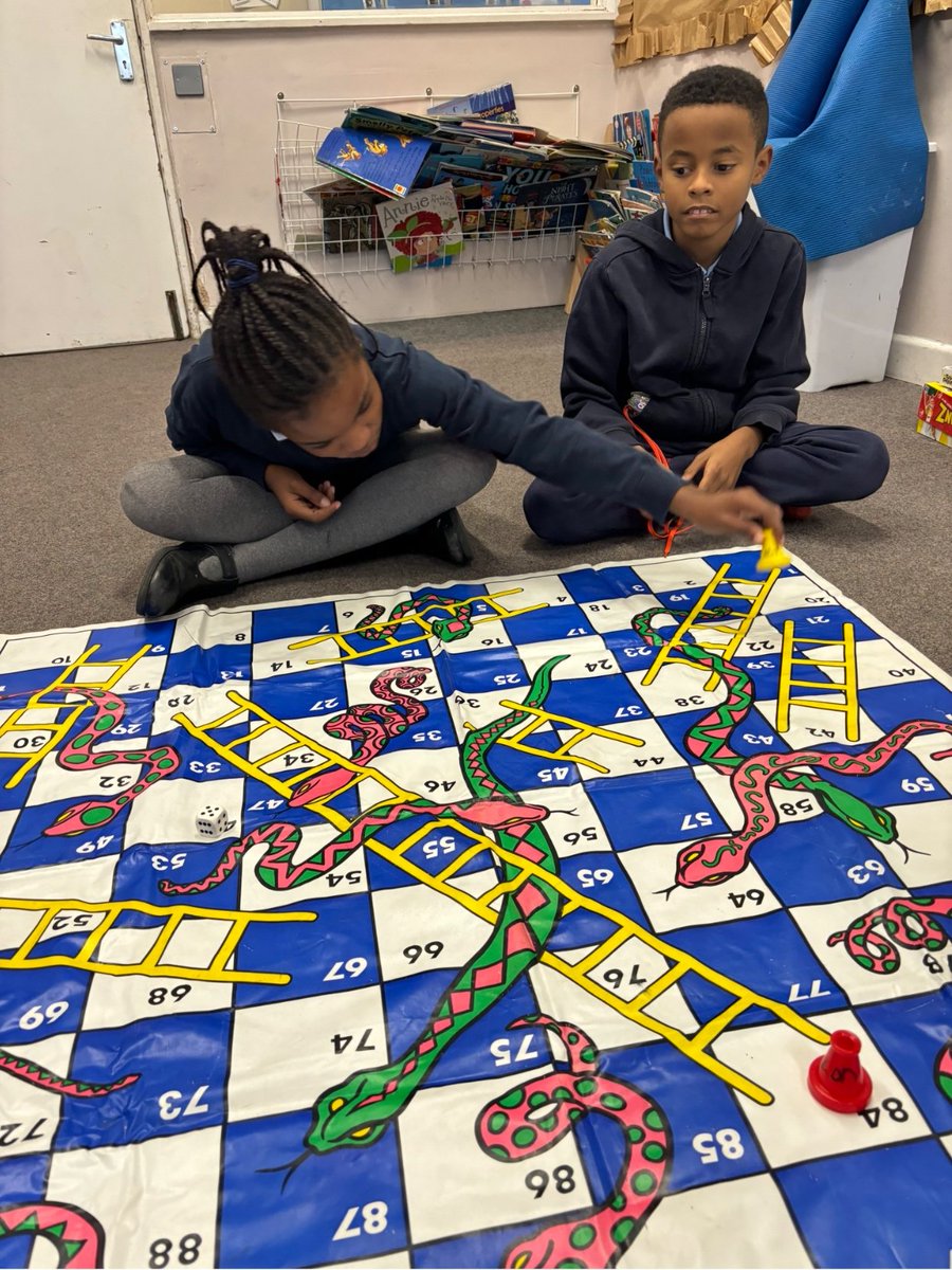 PPS_SRB's tweet photo. Playing structured games encouraged us to take turns, share, wait, play fairly, and engage in conversations about what we were playing. #amber class #Sharing #learning rules #social skills https://t.co/TTSEkniPfg