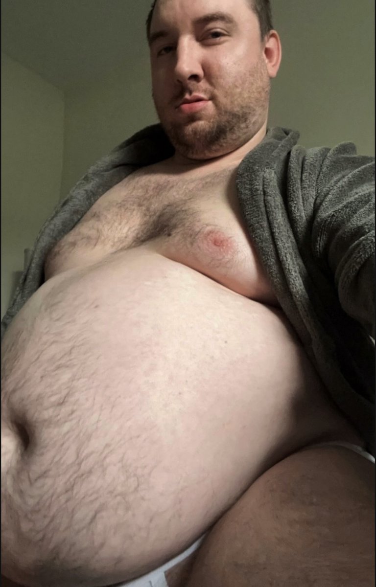 Chunki_chub's tweet photo. New Year New Me 😉 https://t.co/xPJGbrtHEC