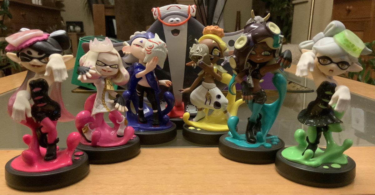 LemmyFan123's tweet photo. They all here.

#amiibo #WiiU #NintendoSwitch
#Callie #Marie #SquidSisters #Splatoon
#Pearl #Marina #OffTheHook #Splaoon2
#Shiver #Frye #BigMan #DeepCut #Splatoon3 https://t.co/1T1aBtkl1H