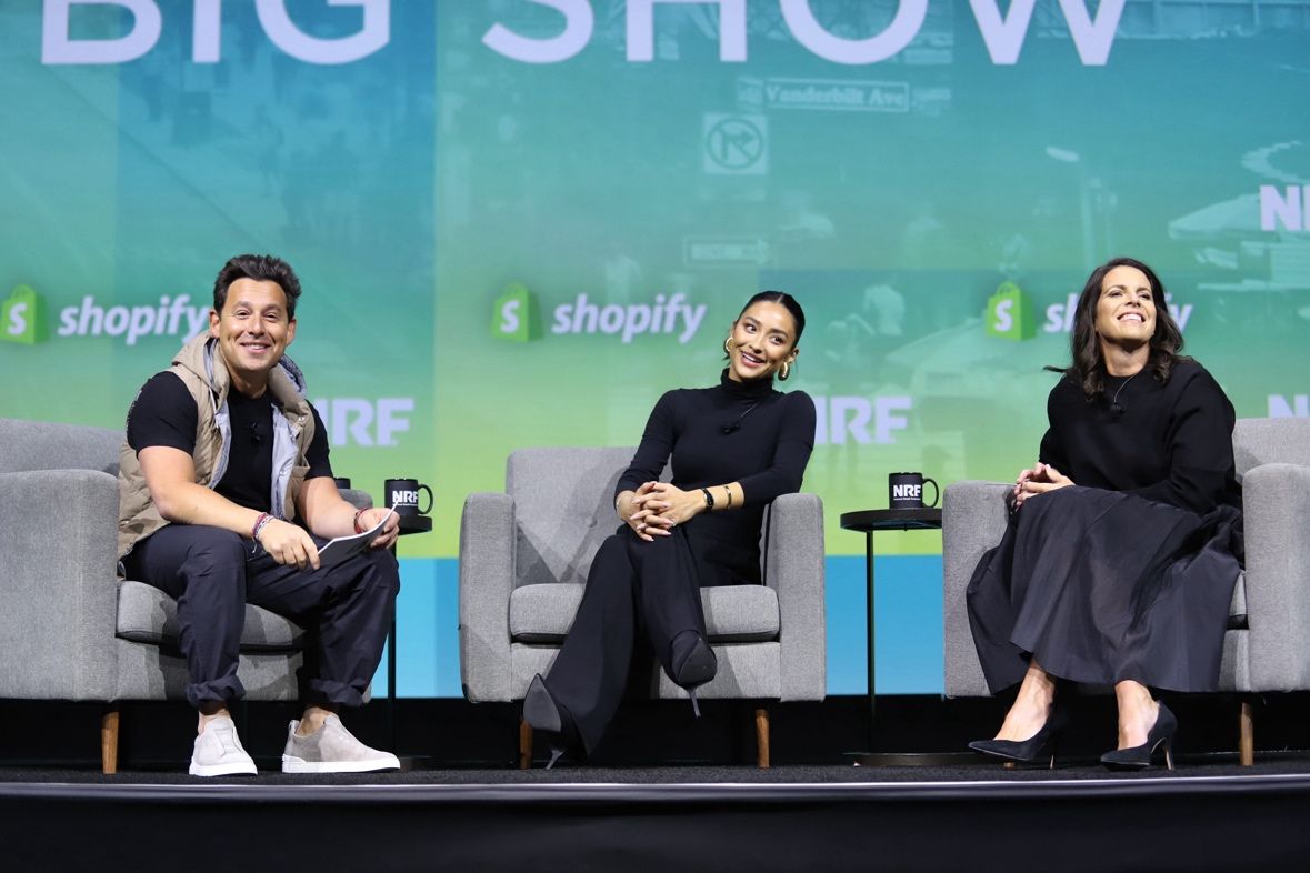 NRFBigShow's tweet photo. .@ShayMitch, Founder + Chief Brand Officer of BรIS Travel, says focusing on building functionality for the everyday consumer through #popupevents helped grow the brand significantly. #NRF2024 #Beistravel #Beis #ShayMitchell https://t.co/336JXs2t0i