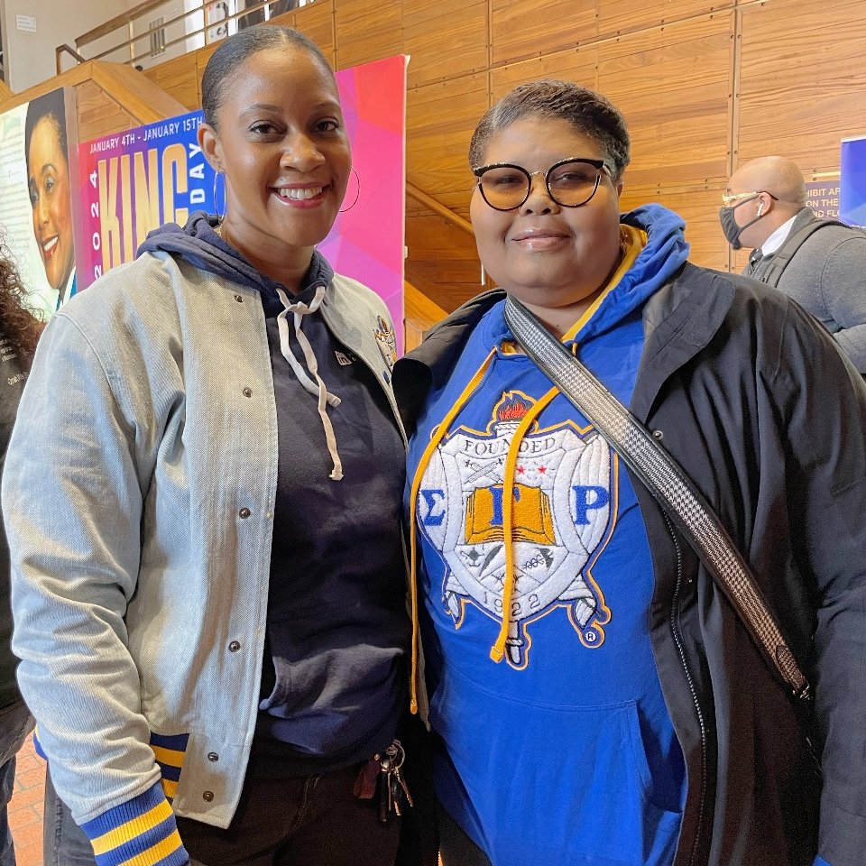 “Life’s most persistent and urgent question is, 'What are you doing for others?'" -Dr. Martin Luther King, Jr.

On this day, Eta Sigma Sorors served at various events throughout the Atlanta community! ✨
#SigmaGammaRho #AtlantaSGRho #HeartandSoulofAtlanta #MLK95 #MLKDay