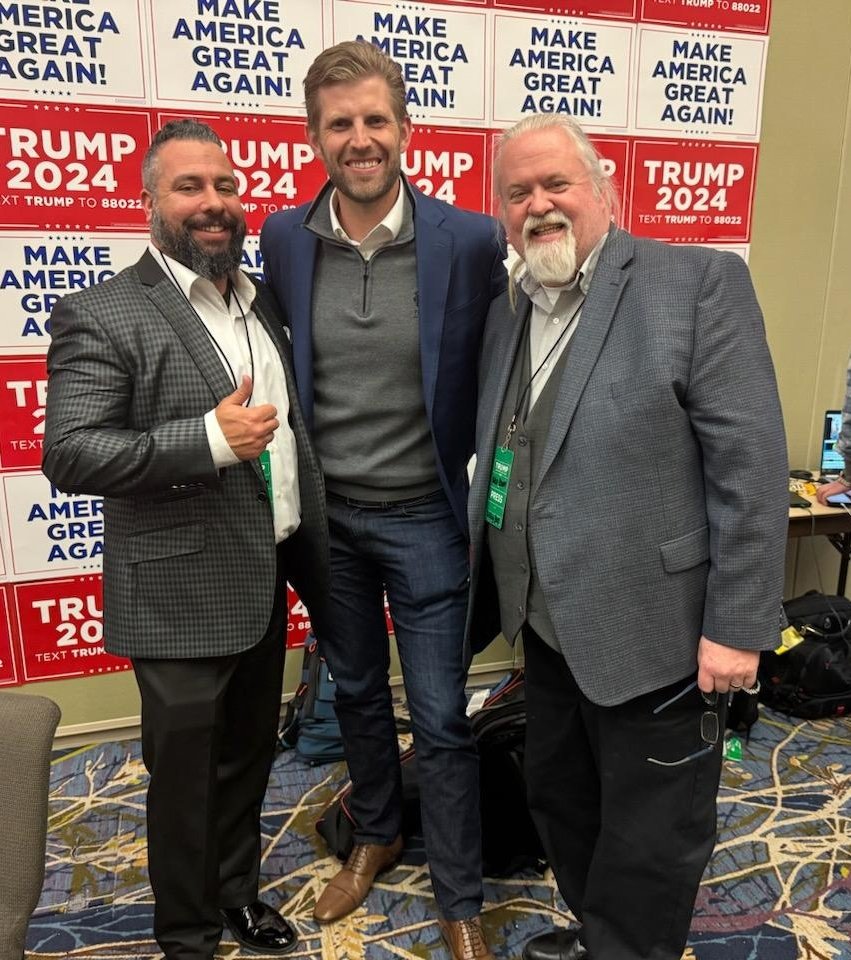 WarlordDilley's tweet photo. It was an honor to meet Eric Trump in the Make America Great Again War Room!🇺🇸

#DilleyMemeTeam https://t.co/W8aDy1cEjB