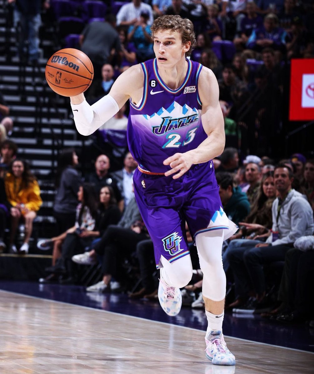 JonesyTrendz's tweet image. 📊🏀 The Hitterz Lounge 🏀📊

⭐️ Lauri Markkanen o8.5 Rebounds ⭐️

🎟️ (-122) via @FDSportsbook 📚🏀

Powered by: @propsdotcash 📊🐐

Love this spot for Lauri tonight🔥

Research DOWN BELOW 📝👇🏽💭

#GamblingX #NBAX #TakeNote