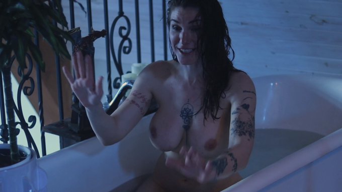 when youre in the middle of a bath photoshoot but start talking about how groundhog day is the best holiday