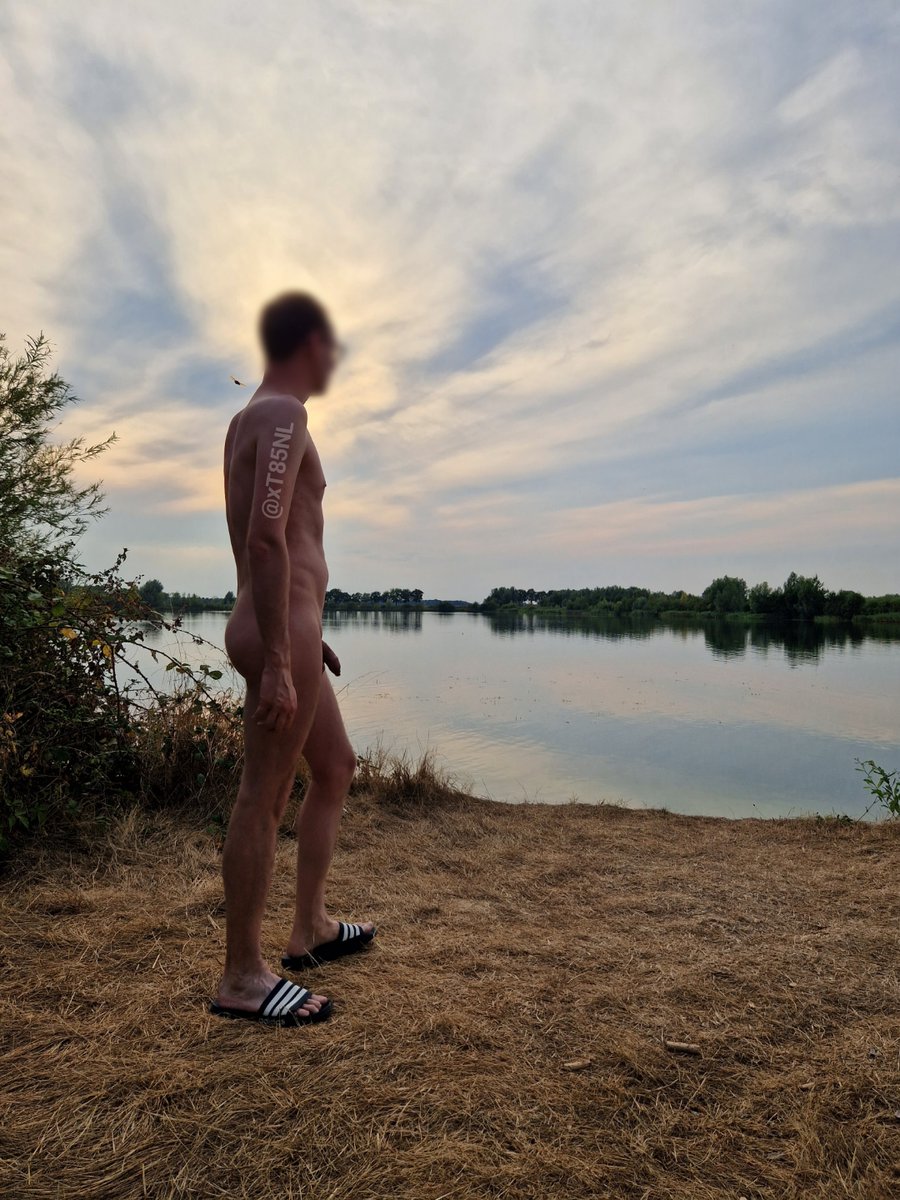 xT85NL's tweet photo. Something to brighten up your blue monday! ☀️

#nudebeach #fkk #gaybeach #nudesunbathing #publicdick #gaypublic #outdoorfun  #exhib #gayexhib #gay #gayboy #dutchgay #touchme #gayexhibition #gayexposed #exposed #gaynude #gayexhibitionist #exhibitionist #gaynetherlands #teamexhib https://t.co/RdPW2uEQE8