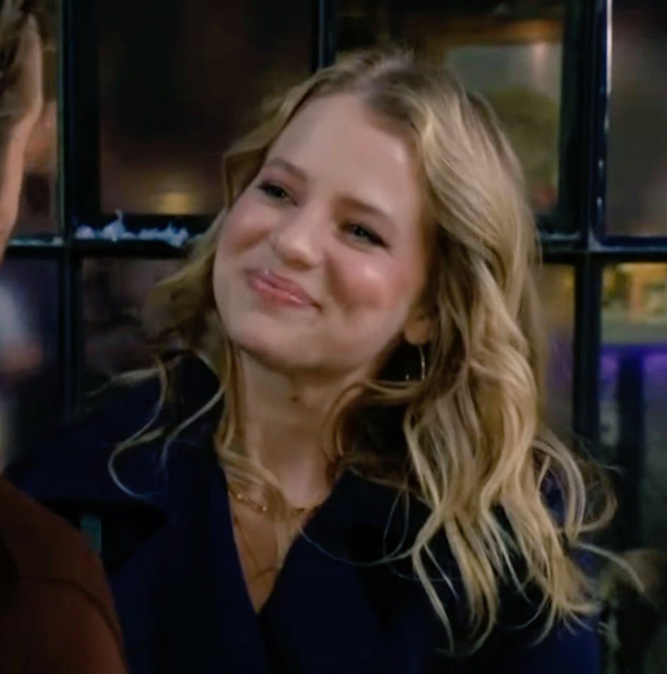 fylogenic's tweet photo. Did someone say BABIEEEES? 😍
Maybe they still have it in them to write real romance and not just sleazy hook ups and cringe repeat triangles.....  #summance #yr https://t.co/hTmDHZ4hNA