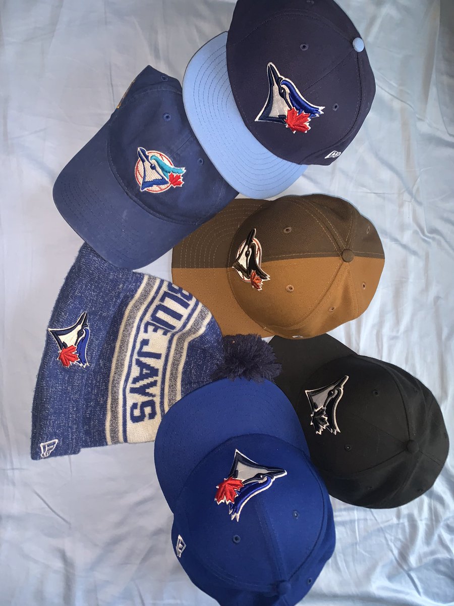 lukas_speckhard's tweet photo. @BlueJays @NewEraCap @NewEraCanada I do not play favorites https://t.co/XXbnPPy2ni