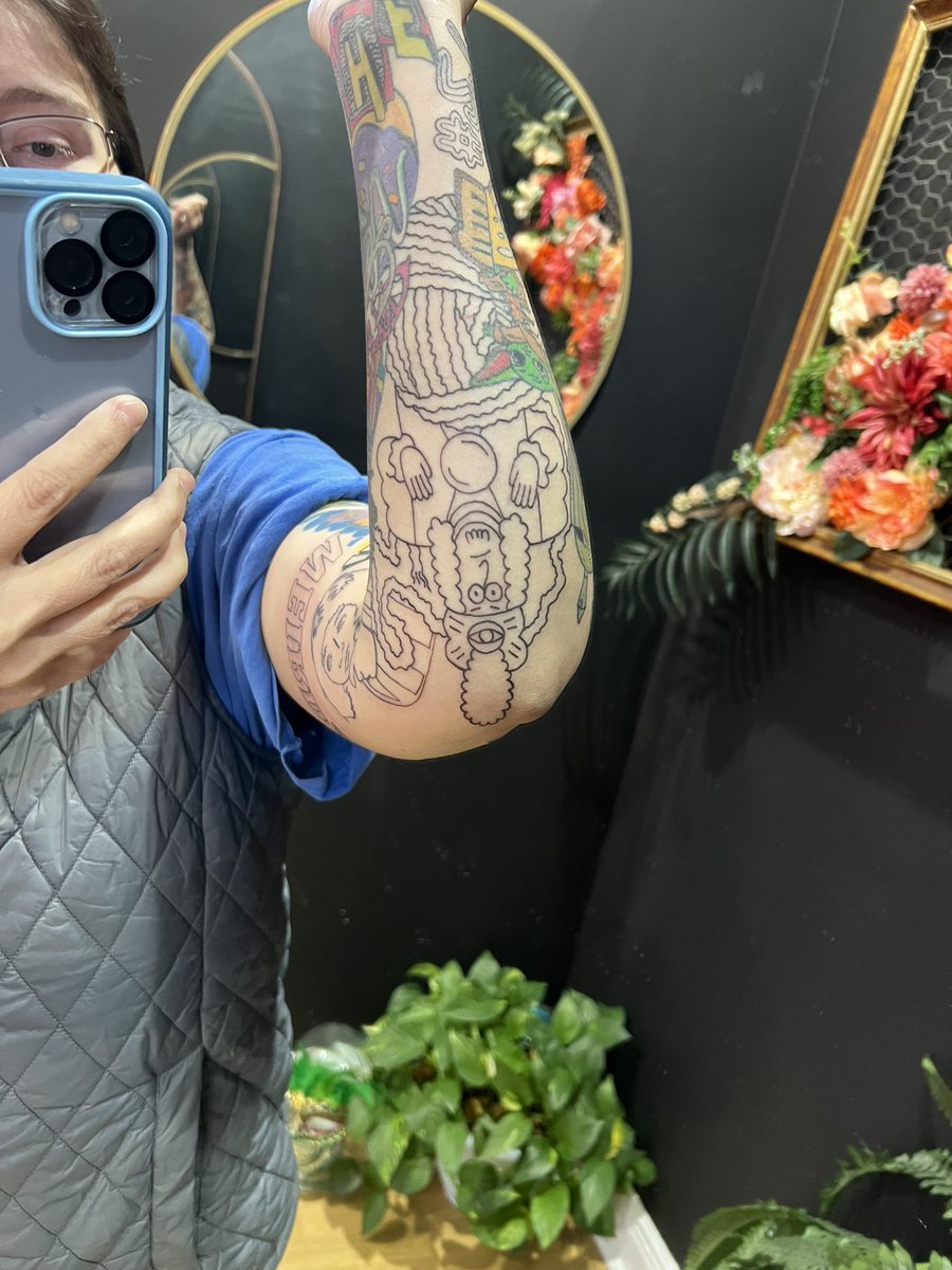 Jillibeans1984's tweet photo. @alyankovic @EmoPhilips added more to my growing sleeve. #weirdal #tattoo #anothertattoo https://t.co/JCpdM98rMx