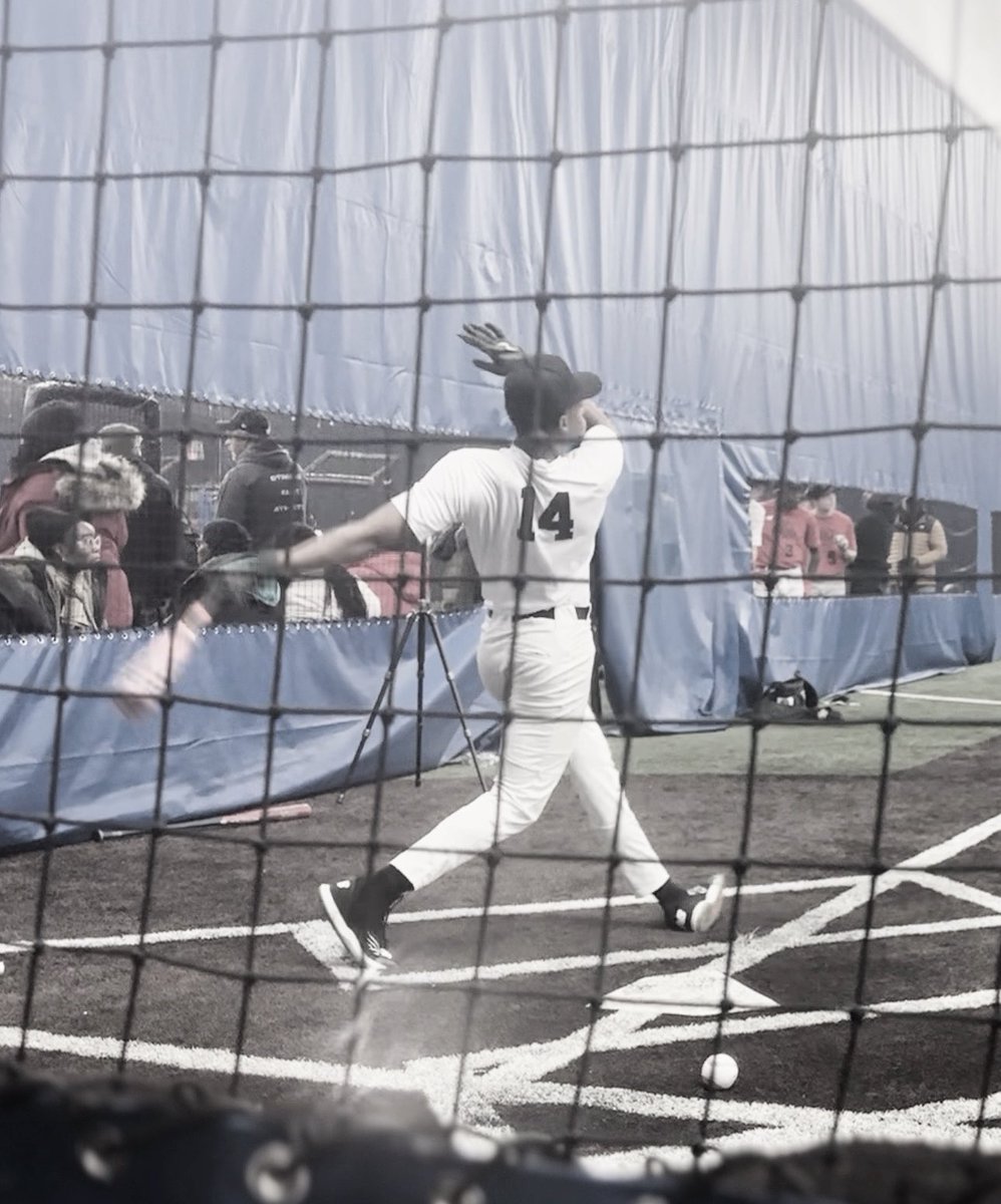 🎯😳⚾️🔥🔥Exit Velo 100 #woodbat

🏃🏿‍♂️💨💨💨 60 6.8 flat 

#roomtoimprove 🎯👩🏿‍💻👀