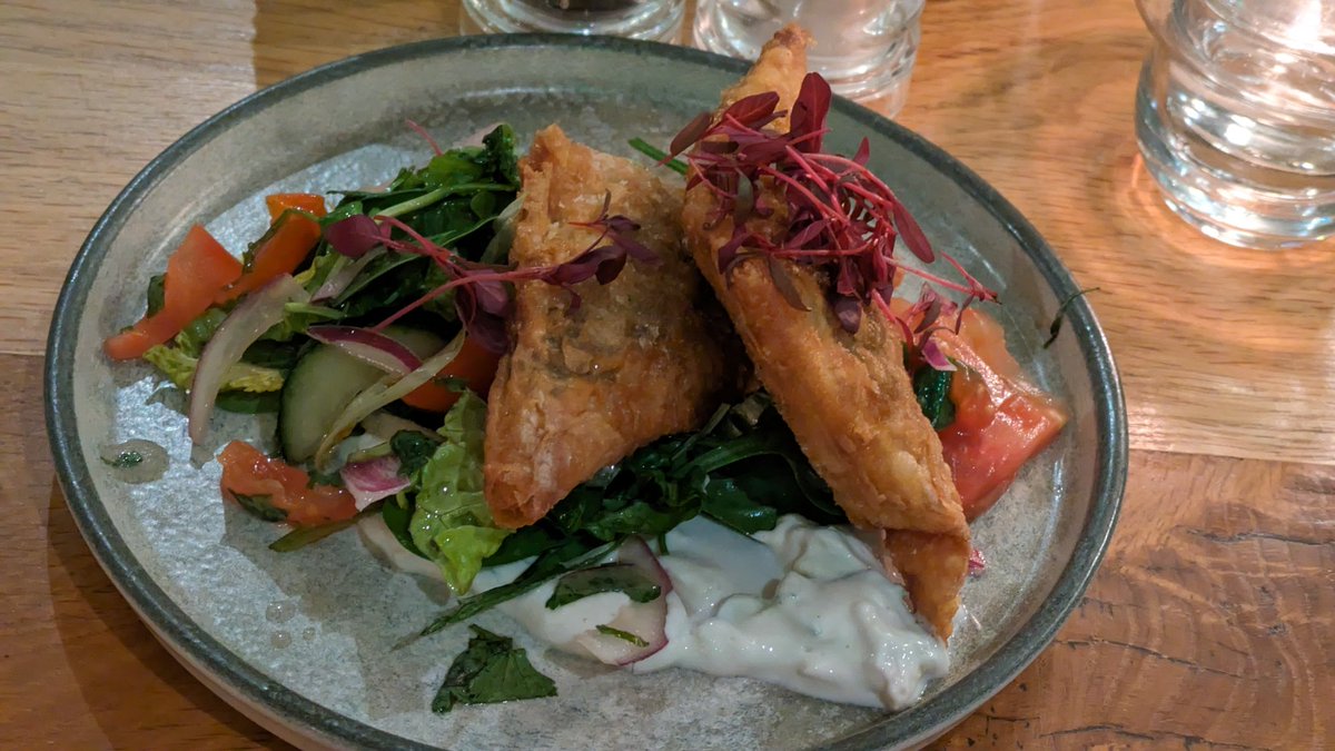 ⓋeganOliⓋe tweet media