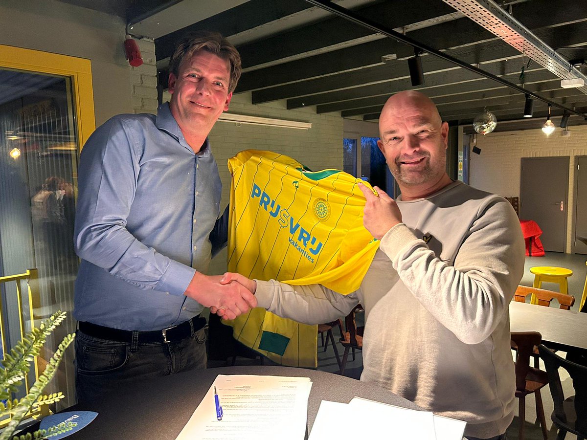 Done deals bij <a href="/svBLC/">sv BLC</a>!!🖋🥂

Theo Vos (links)
👉 Hoofd Jeugd Opleiding (HJO)
👉 Per 1/1/2024

Richard Beekwilder (rechts)
👉 Trainer eerste selectie
👉  Vanaf volgend seizoen

Veel succes, heren!💛⚽️💚