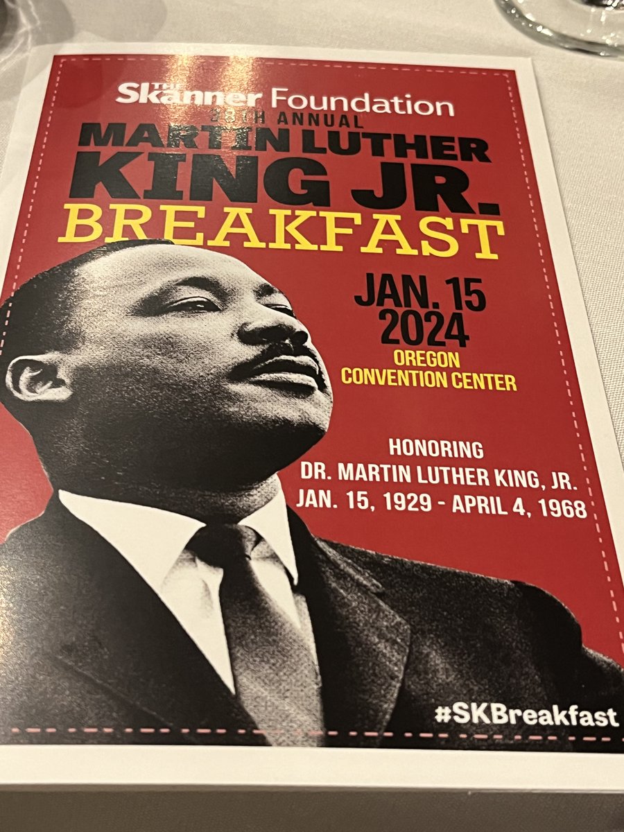 KPNorthwest's tweet image. Today, we're proud to sponsor @TheSkannerNews MLK breakfast celebrating Portland's black community. Camille Applin-Jones, VP of Ambulatory Care and Clinical Services, presented KP-supported scholarships to 2 students who are pursuing nursing and dental hygiene. #mlkdaysofservice