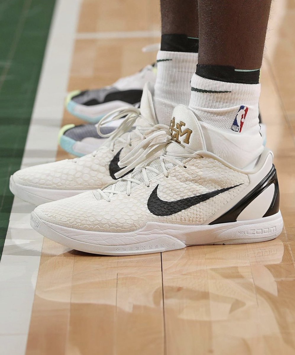 Nice Kicks tweet media
