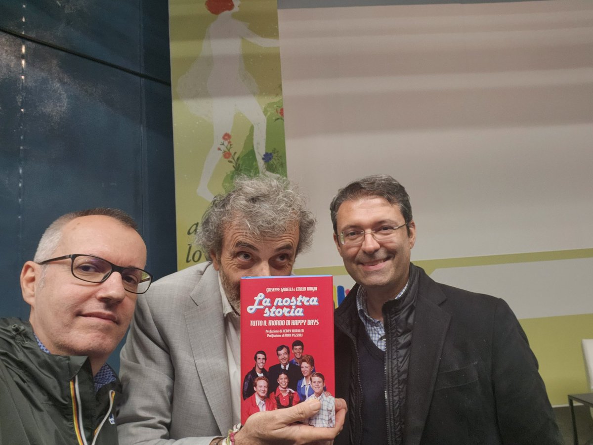 Buon compleanno ad Happy Days e complimenti ad @EmilioTargia e @GanoGanelli per il loro bellissimo libro
