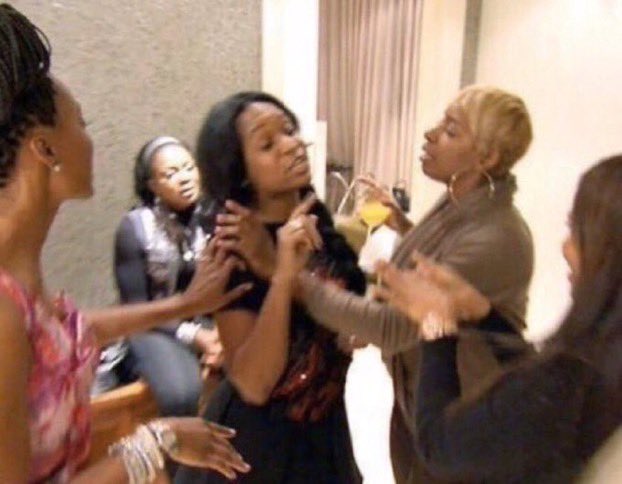 gabrielaky_'s tweet photo. Whoever voted you better not have done my girl Kaz dirty! I’m throwing hands tonight #LoveIsland https://t.co/3KNjgyNgCQ