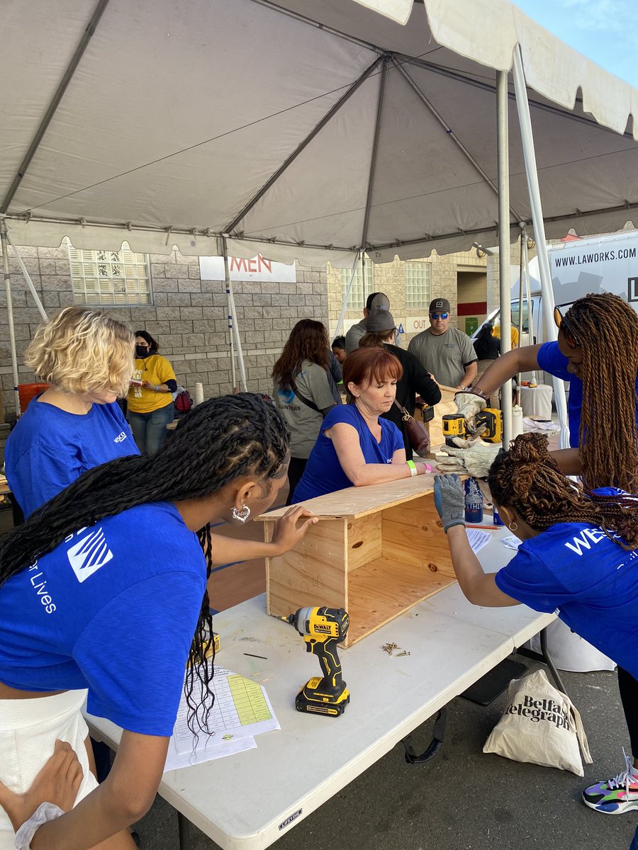 wescomfinancial's tweet photo. Happy Martin Luther King Jr. Day! #TeamWescom is celebrating #MLKDay through acts of service at the @LAWorksNow MLK Volunteer Festival. Volunteers built little libraries that will be distributed throughout SoCal. Thank to all of our amazing volunteers for participating! https://t.co/Y6OUVuhs7U