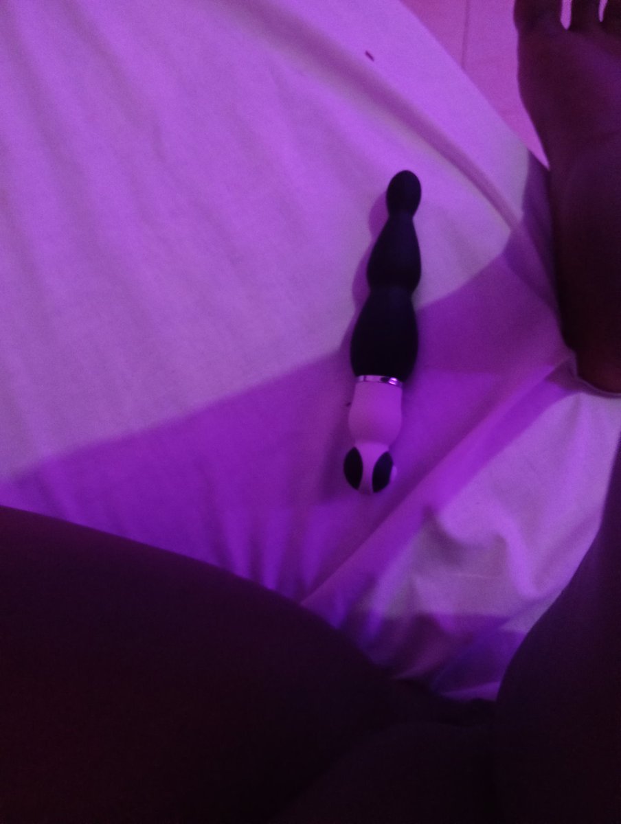 My ass is about to get ripped follow me my free only fans and get mesmerised by this freak .