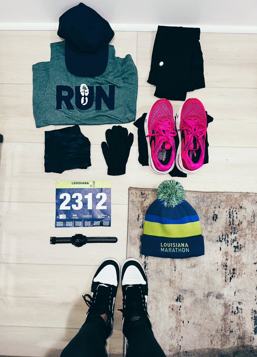 Ready to go!! #LouisianaMarathon