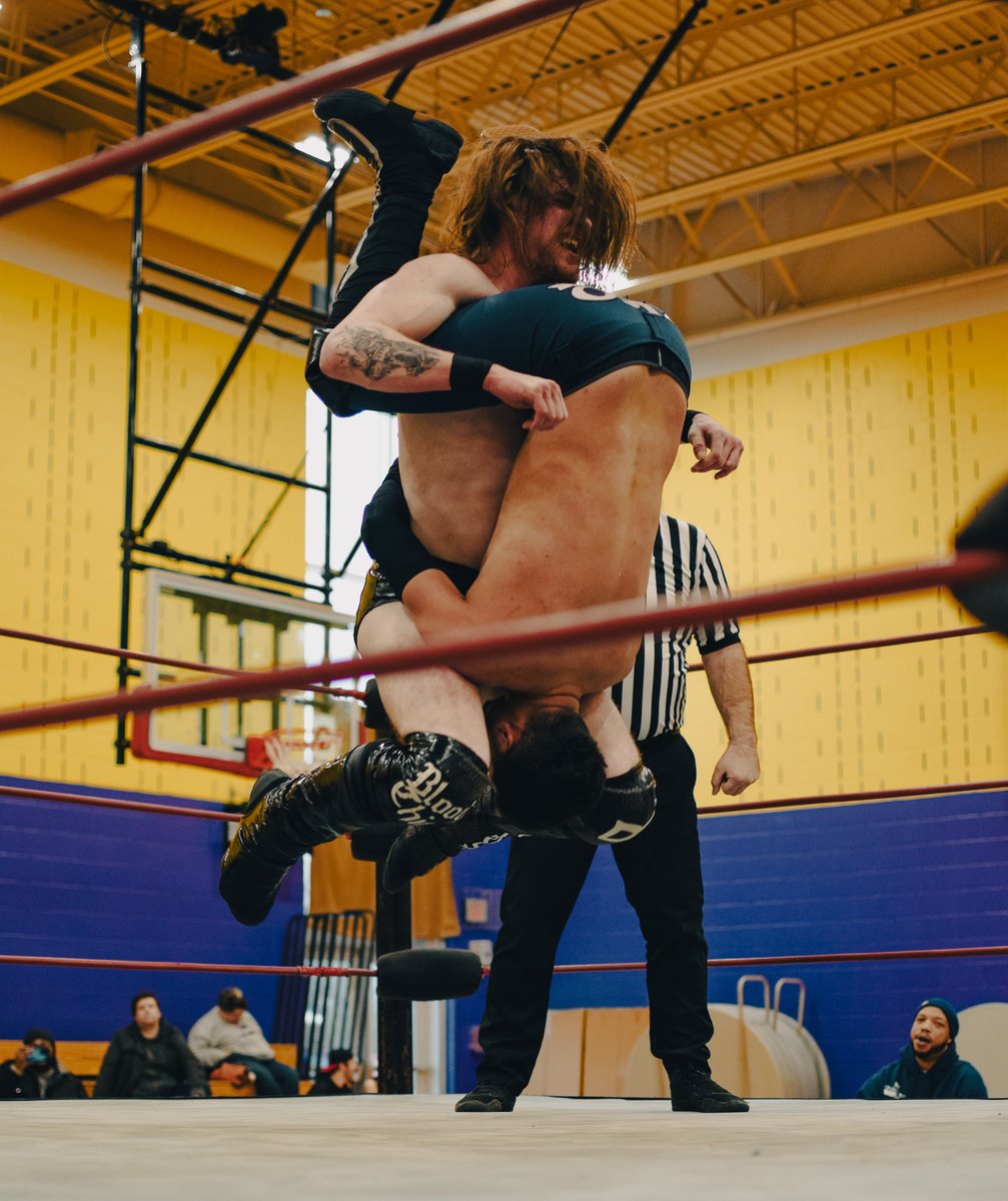Wicked_Wrasslin's tweet photo. NAPTOWN Out the Gate 

Starting 2024 out with a bang💥

@NaptownAllPro https://t.co/8zsMUA2xjj