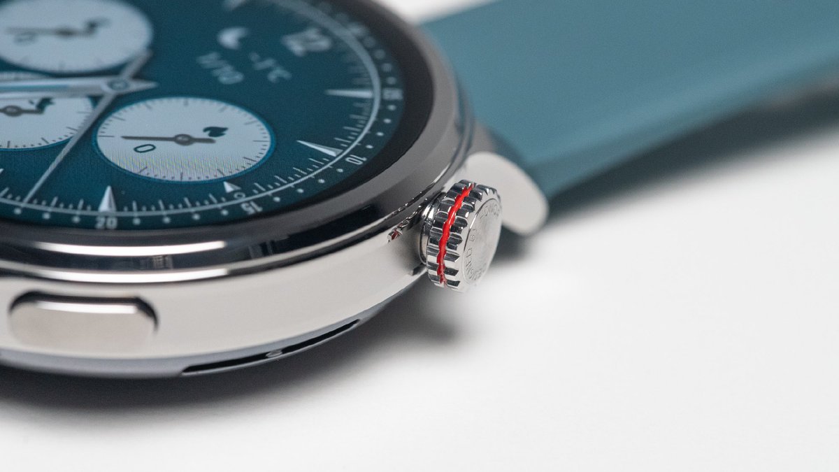 smartechdaily's tweet image. 😮‍💨
تم إطلاق لون أزرق جديد لساعة #HonorWatch4Pro 💙