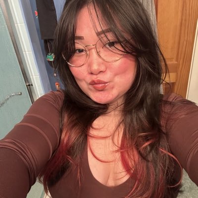 idklyanne's tweet photo. #NewProfilePic https://t.co/8McaL4VZNC