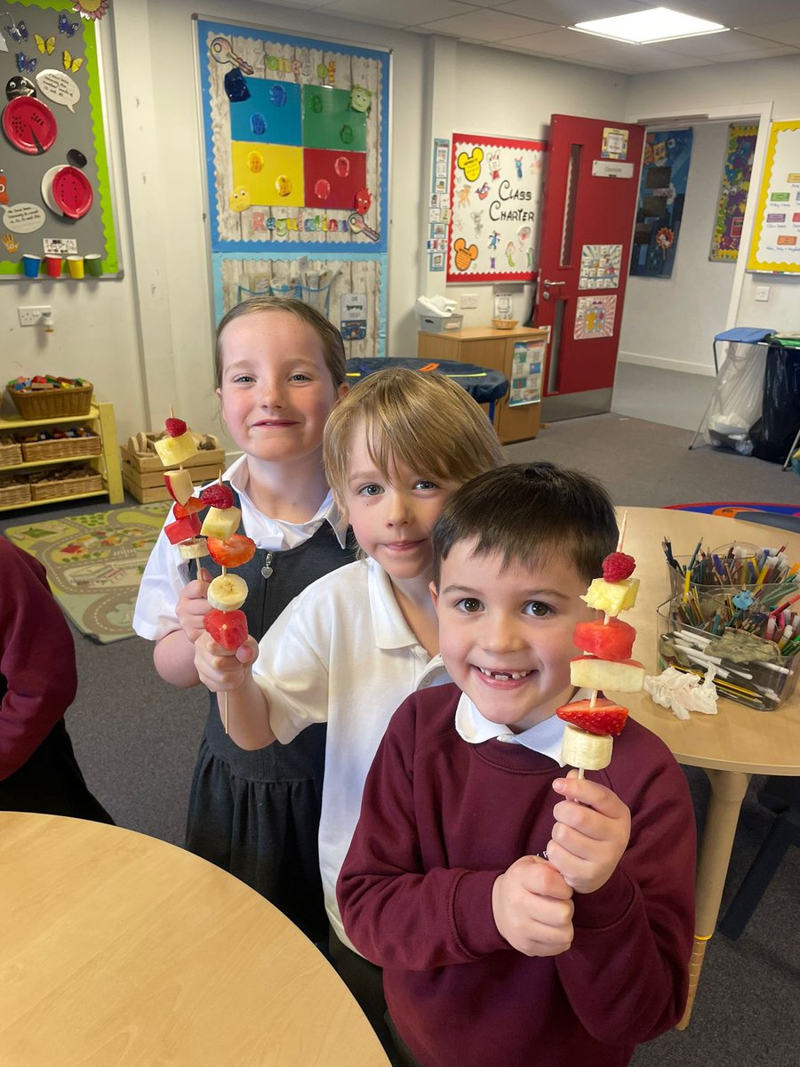 Primary 2 have been learning all about healthy eating. Today they prepared and made their own fruit kebabs, yummy! 🍎🍌🍉🍓🍍 #teamannbank #5aday #hwb #balanceddiet #healthylifestyle #fruitkebabs