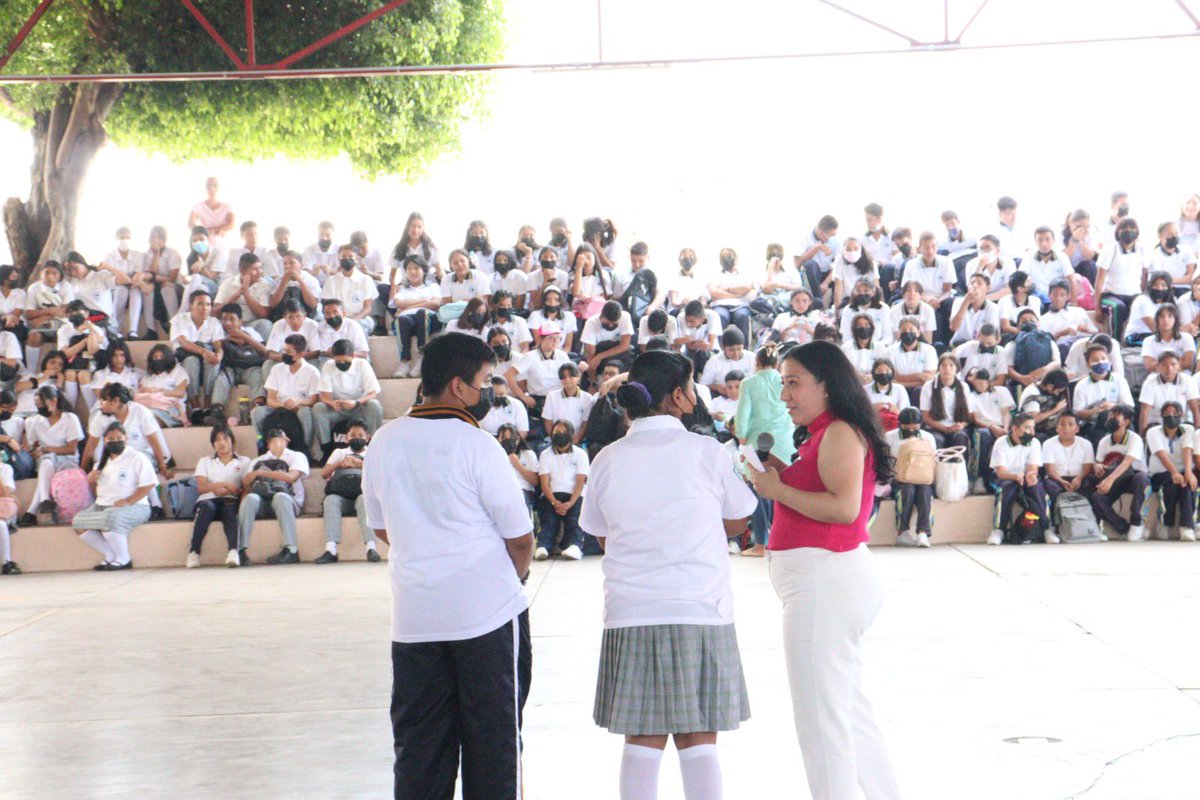 TUJPAMorelos's tweet photo. ALCANZA TUJPA 42 MIL PERSONAS EN ACCIONES DE PREVENCIÓN

En las actividades en materia de prevención, el TUJPA #Morelos, alcanzó a 42,100 niñas, niños, adolescentes, padres de familia y funcionarios públicos, que conocieron el sistema de justicia penal para #adolescentes. https://t.co/eQCTyrXiVk