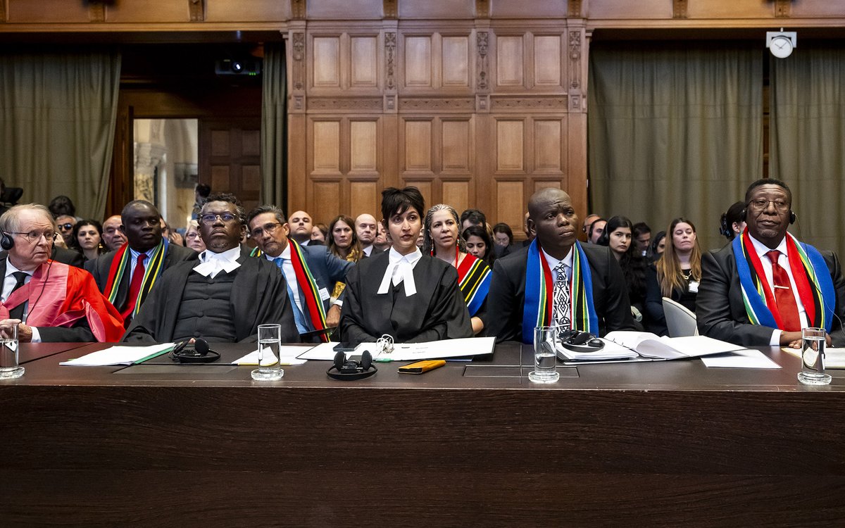 BREAKING| Nearly 50 South African lawyers are preparing a separate lawsuit against the US and UK governments on the grounds that they are complicit in Israeli forces' war crimes in Palestine.