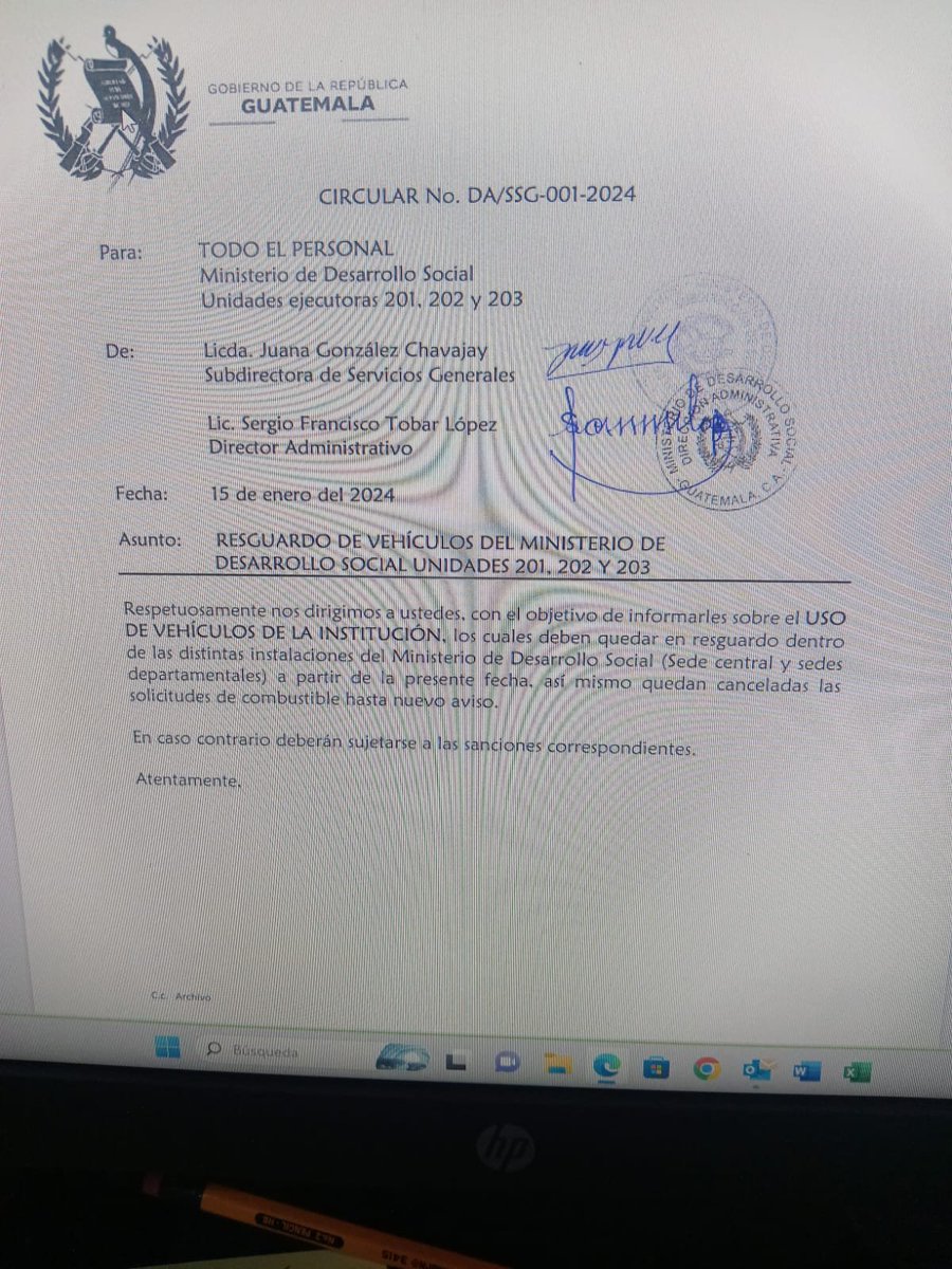 josejulianGuate's tweet photo. Comenzamos con el pie derecho!!! 
Se les restringe el uso de vehículos institucionales a los trabajadores del MIDES... ya no los pueden estar usando para andar paseando, que los usen solo para trabajar!! https://t.co/0pAcrw64bV
