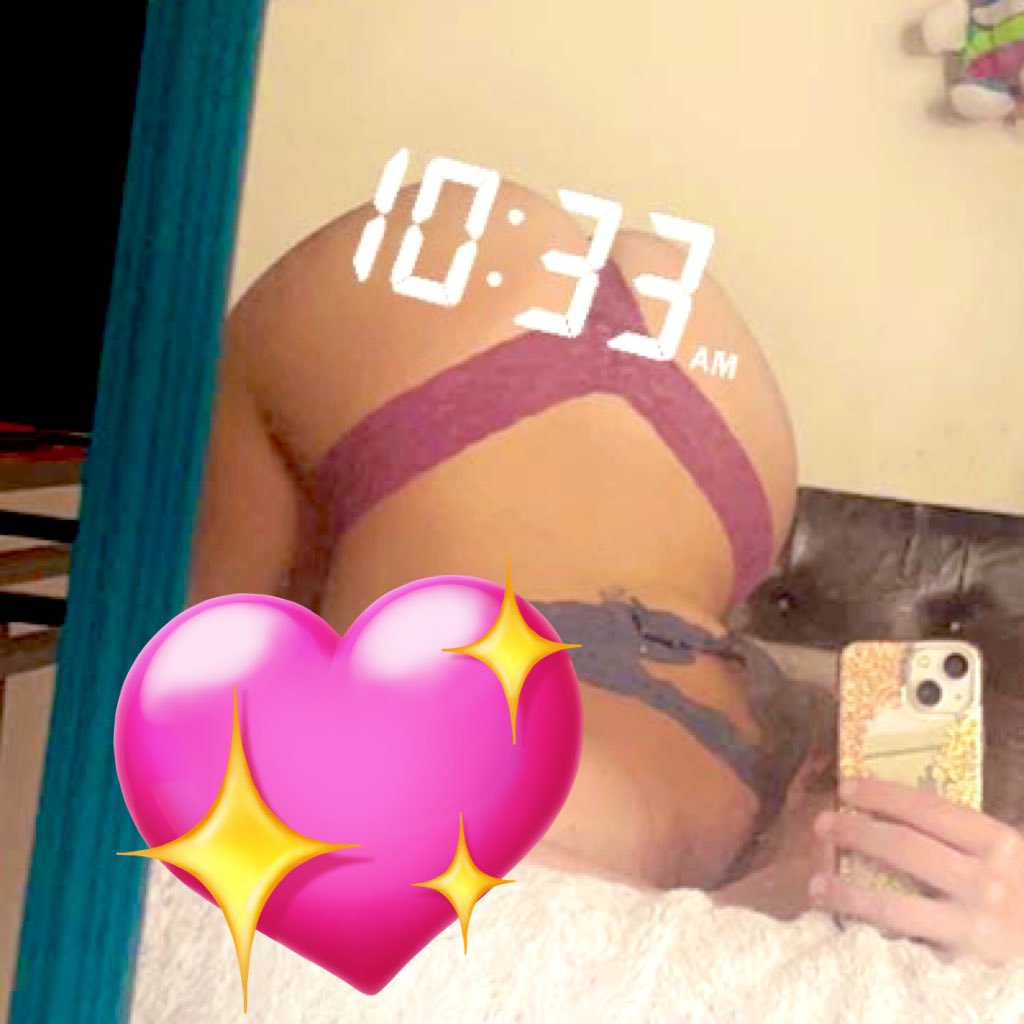 layedupkayyy's tweet photo. #NewProfilePic for da hoesss https://t.co/1mmpbE9VzT