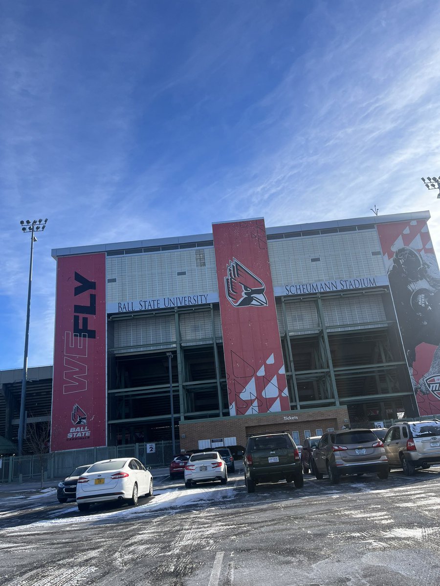 BateskyMyles's tweet photo. Had a great day today with @RhettVanboening learning more about @BallStateFB and their program!

@CoachJohnson64 @BSUCoachNeu @LHSWildcatsFB @CoachDShack @EDGYTIM @OJW_Scouting @OLMafia https://t.co/mLxsxK2Me7