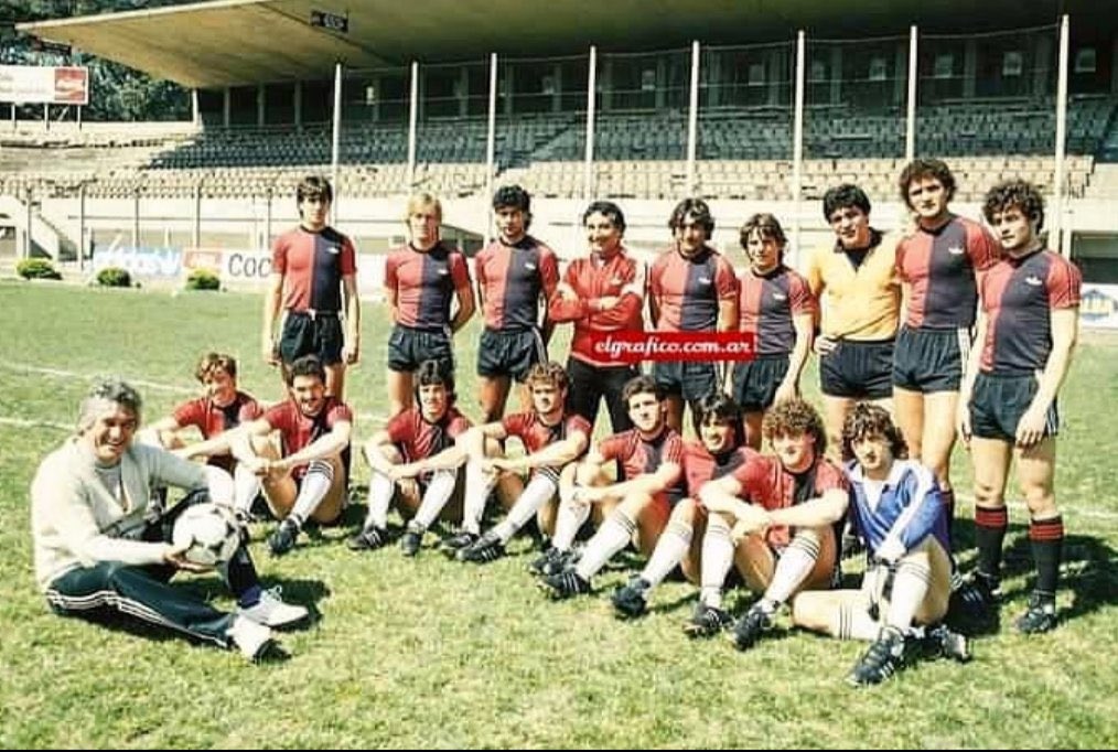 La fabrica sin humo de Griffa: Scoponi, Basualdo Sensini Llop Martino Rossi Alfaro Franco Gallego Giusti Valdano Balbo Batistuta Almiron Dezzoti Gamboa Saldaña Pochettino Berizzo Zamora Heinze etc etc..La historia del Fútbol.