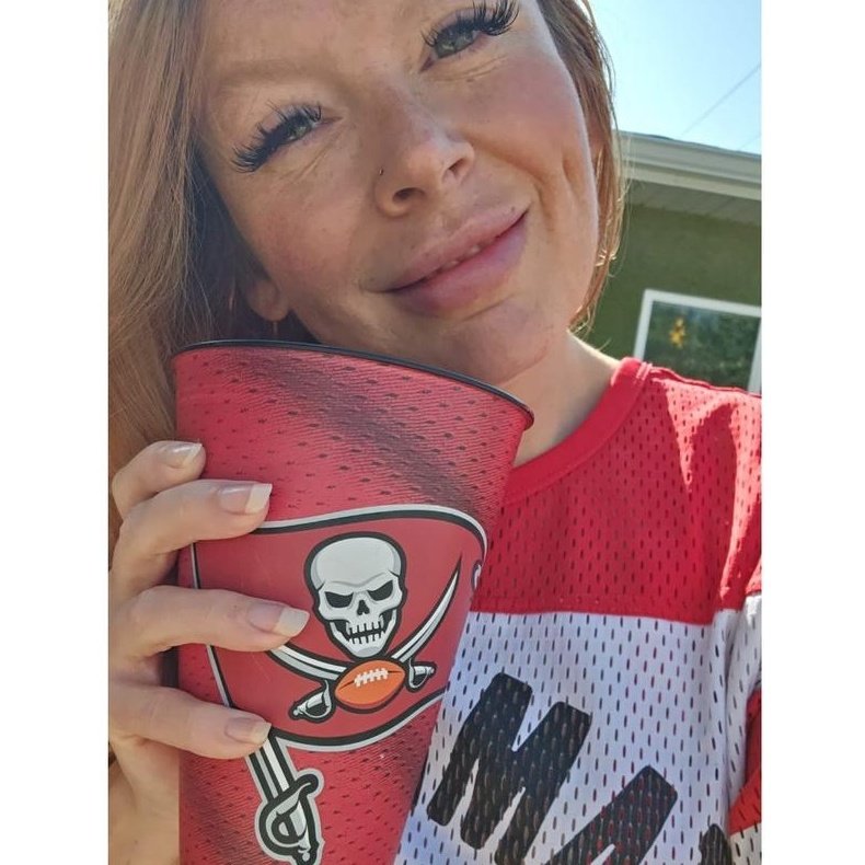 Wishing for warm days, cold drinks, and a big Bucs win!! ❤️🏈

#GoBucs
#WildCardWeekend