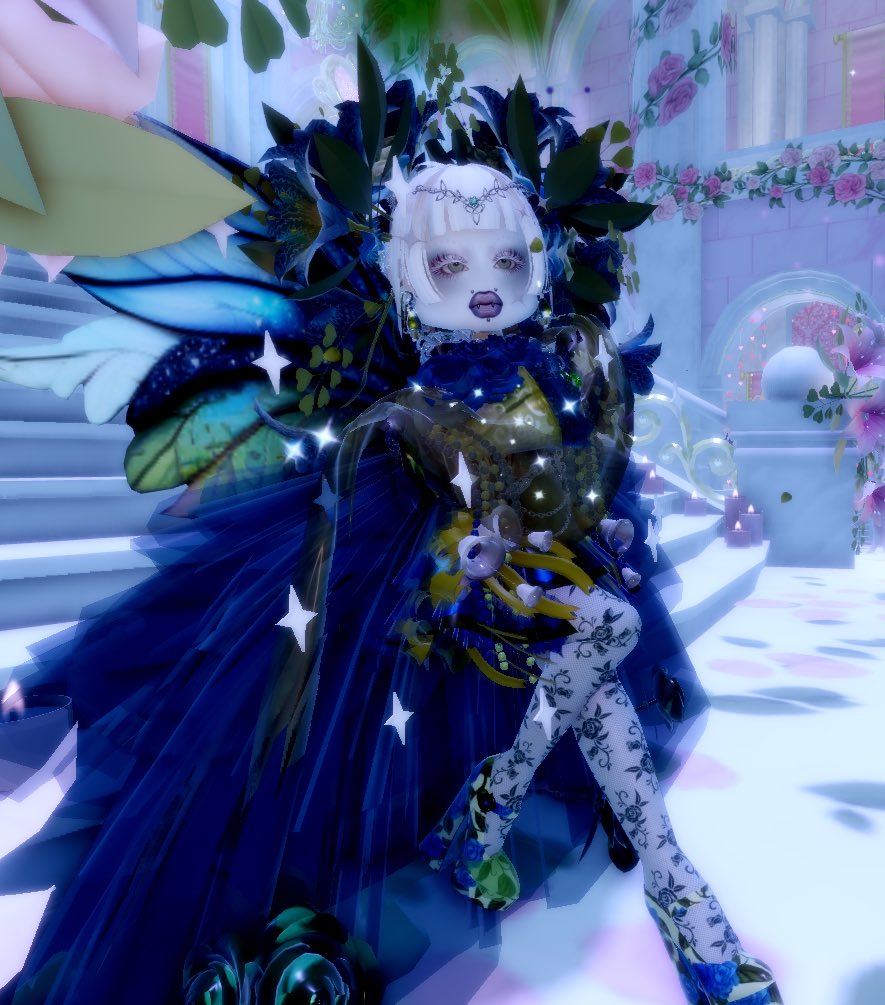 V0idFa1ryz's tweet photo. *When the evergreen forest glows a new fairy has been born~🌲* #roblox #royalehighcampus3 #royalehighcrosstrade #royalehighglitterfrost #RoyaleHighNewSet #royalehighdorms #royalehighset #springhalo #TREASURE #royalehighdiamonds @RoyaleHighValks https://t.co/KTxcANJTcB