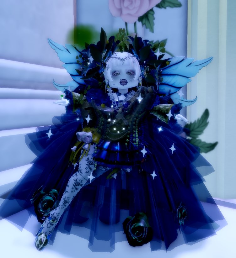 V0idFa1ryz's tweet photo. *When the evergreen forest glows a new fairy has been born~🌲* #roblox #royalehighcampus3 #royalehighcrosstrade #royalehighglitterfrost #RoyaleHighNewSet #royalehighdorms #royalehighset #springhalo #TREASURE #royalehighdiamonds @RoyaleHighValks https://t.co/KTxcANJTcB