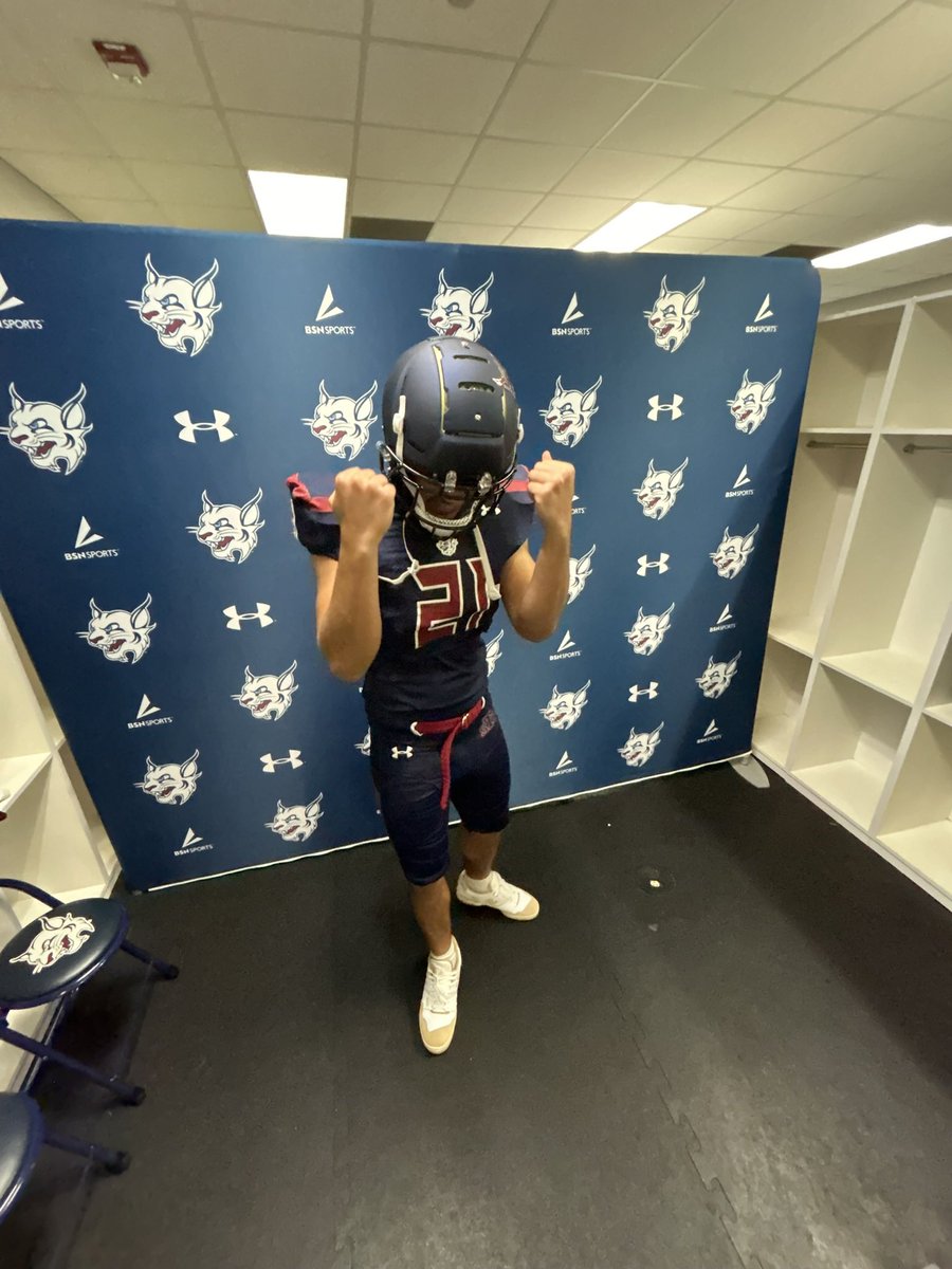 DenisSchmidtJr's tweet photo. @Triton_Football https://t.co/wqXumAnGnF