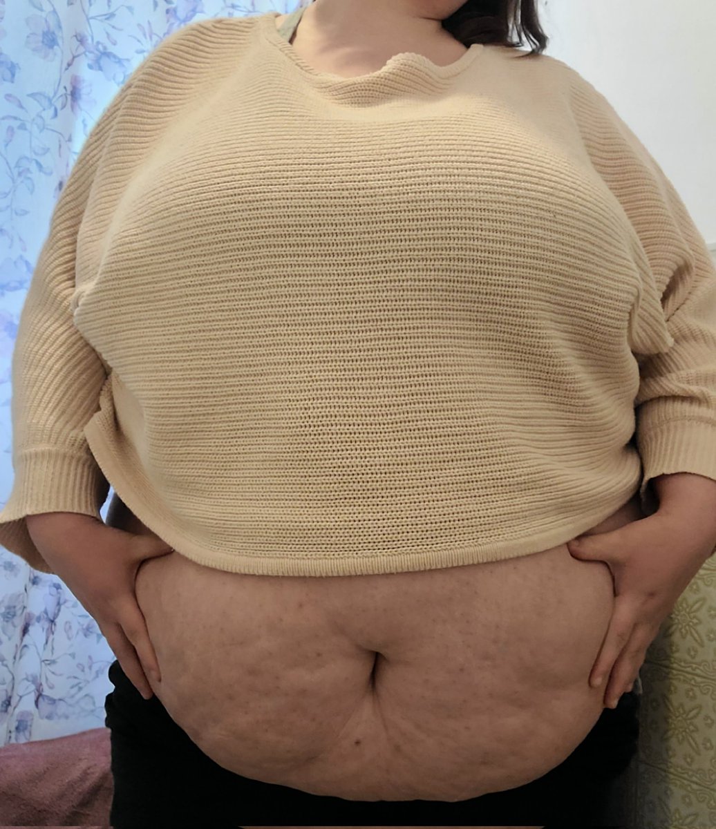 doughydarling's tweet photo. Frozen flash sale!!! ❄️💖

To help things thaw out after this awful deep freeze, for today and tomorrow only get 15 of my favourite pudgy pics for $20 usd! 🥰

I accept PayPal. Please dm me to get your hands on this sweet offer 🍬🍭 https://t.co/1xvcDnxCAb