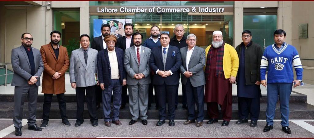 Extending my gratitude to team <a href="/ignition_pro/">Ignition Pro - School For Entrepreneur</a> sign MOU with <a href="/LahoreChamber/">The Lahore Chamber of Commerce & Industry Official</a> to extend vocational trainings within the region