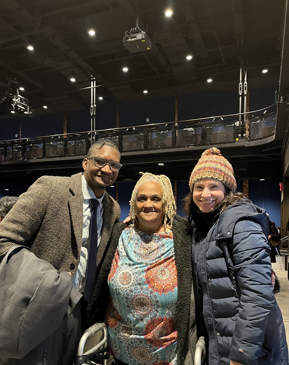 MsArchilaART's tweet photo. Today’s MLK Community Commemorative Celebration was incredible. Our young people &amp; community leaders truly inspired us to continue Dr. King’s mission. Thank you to Pilgrim Baptist Church &amp; @basiecenter #MLK #RedBank @rbmsROCKETS @RedBankSup @rbrvpa @rbrhs https://t.co/6BRBkNKoMz