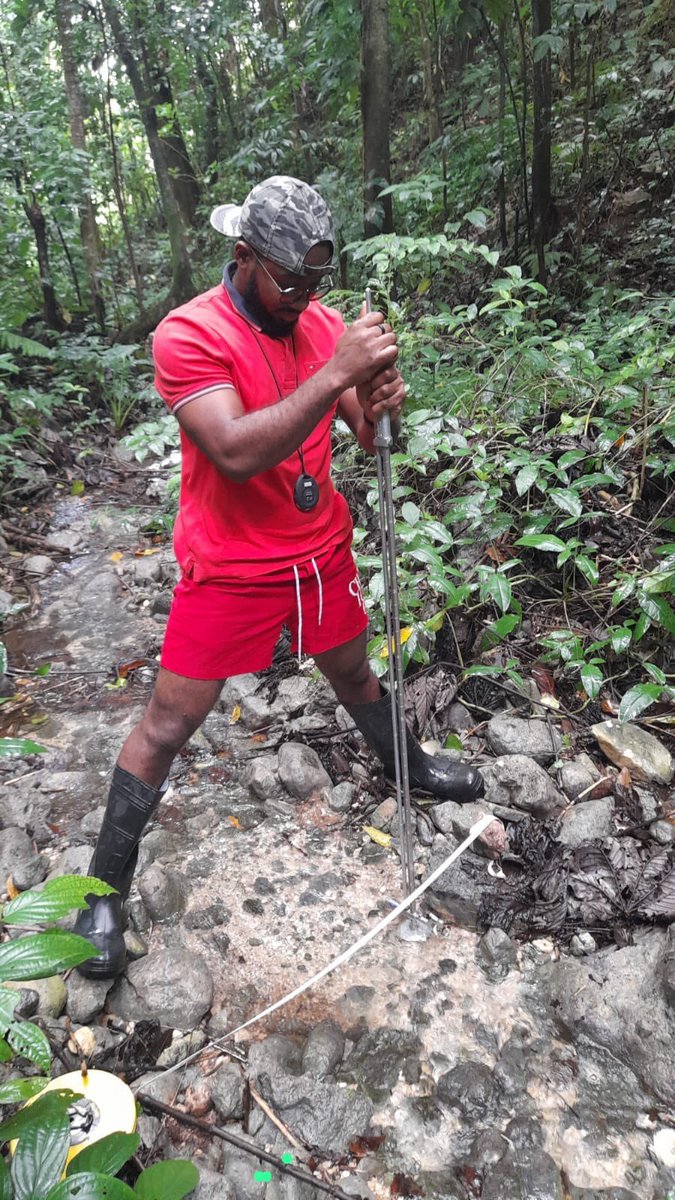wragovja's tweet photo. The Water Resources Authority’s team conducting a stream flow measurement at Orange Bay Spring, Portland.
Who can tell us what is the mandate of the WRA?
#mapwithwra #water #resources https://t.co/yvrTAfj6it