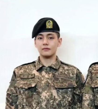 Taehyungimpact's tweet photo. CAPTAIN KIM TAEHYUNG 🫡 https://t.co/VkNid1W7a0