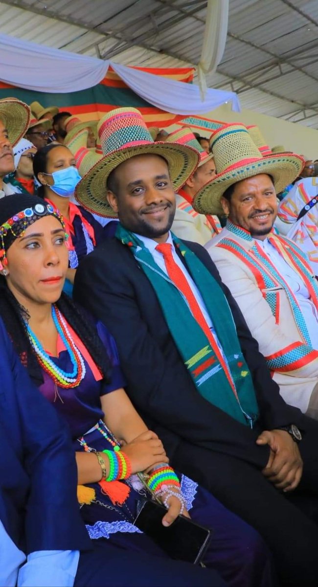 Semibintjemal3's tweet photo. #Ethiopiaዬ #መሀመድ አል አሩሲ በሃላባ❤️🥰🇪🇹👌 https://t.co/ByIJ8MHG35