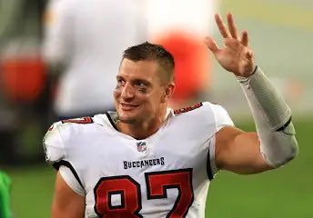 AndyHolloway's tweet photo. Cade Otton tonight https://t.co/ts8eHHVVr5