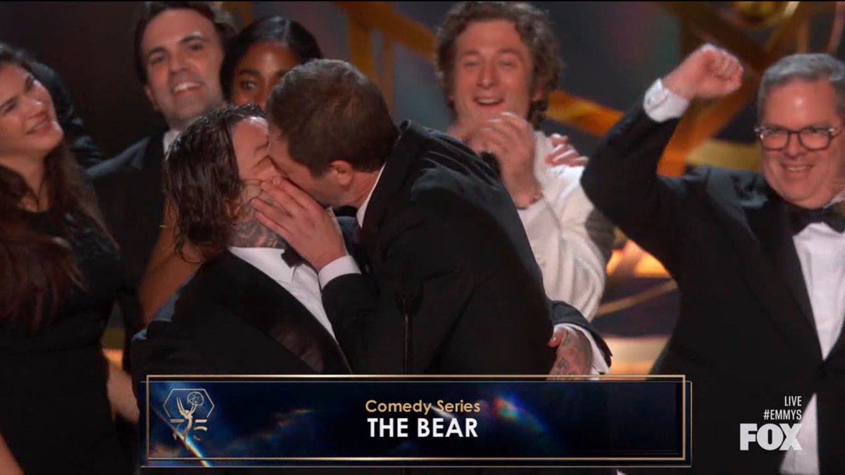 Everyone knew Fak and Richie were the real couple of The Bear